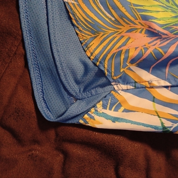 ATHLETIC WORKS, WOMENS BLUE TROPICAL DRIWORKS SHORTS L 12-14 - Picture 3 of 6